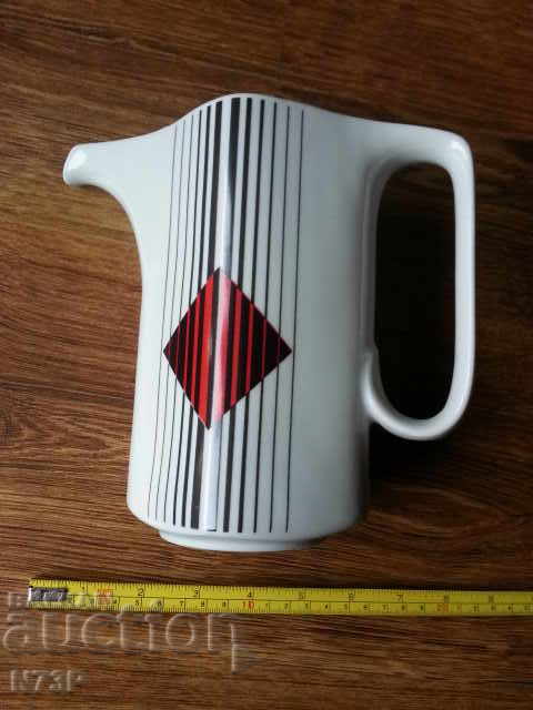 Auction  STARA PORCELANOVA CABINET.