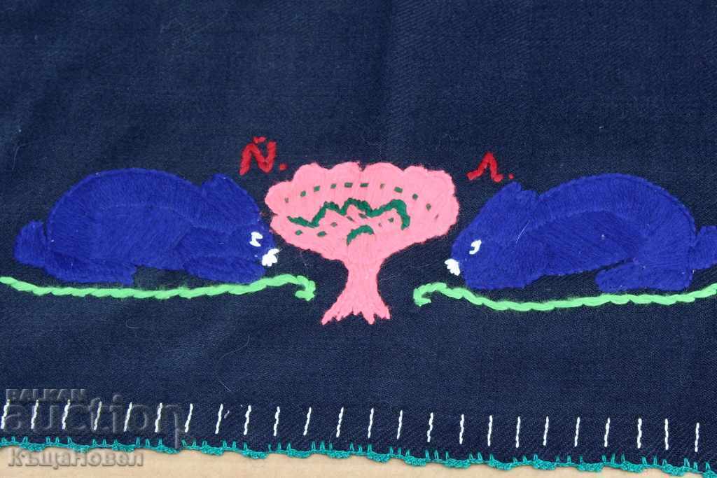 AUTHENTIC EMBROIDERY APRON WASHING WHISTLE EMBROIDERY RABBITS with price 25.00 BGN | € 12.78 AUTHENTIC EMBROIDERY APRON WASHING WHISTLE EMBROIDERY RABBITS with price 25.00 BGN | € 12.78