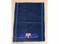 AUTHENTIC EMBROIDERY APRON WASHING WHISTLE EMBROIDERY RABBITS