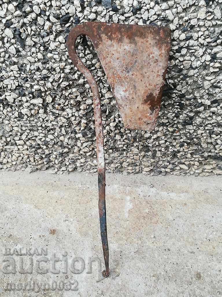 Стара брадва топор сатър брадвичка примитив - 6 Стара брадва топор сатър брадвичка примитив - 6