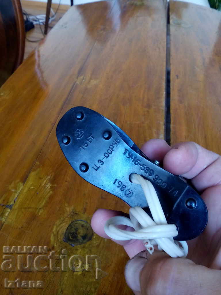 Delivery of Old night lamp Delivery of Old night lamp