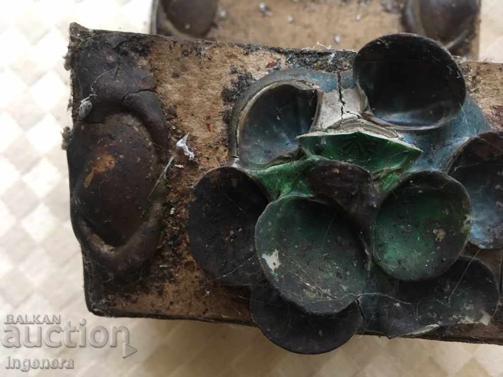 Auction STAR EGGENIC Auction STAR EGGENIC