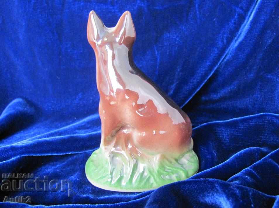 Delivery of Old Porcelain Figure Dog Delivery of Old Porcelain Figure Dog