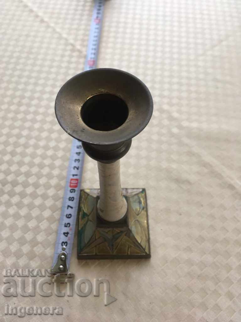 Auction BRASS CANDLE HOLDER-450 GR Auction BRASS CANDLE HOLDER-450 GR