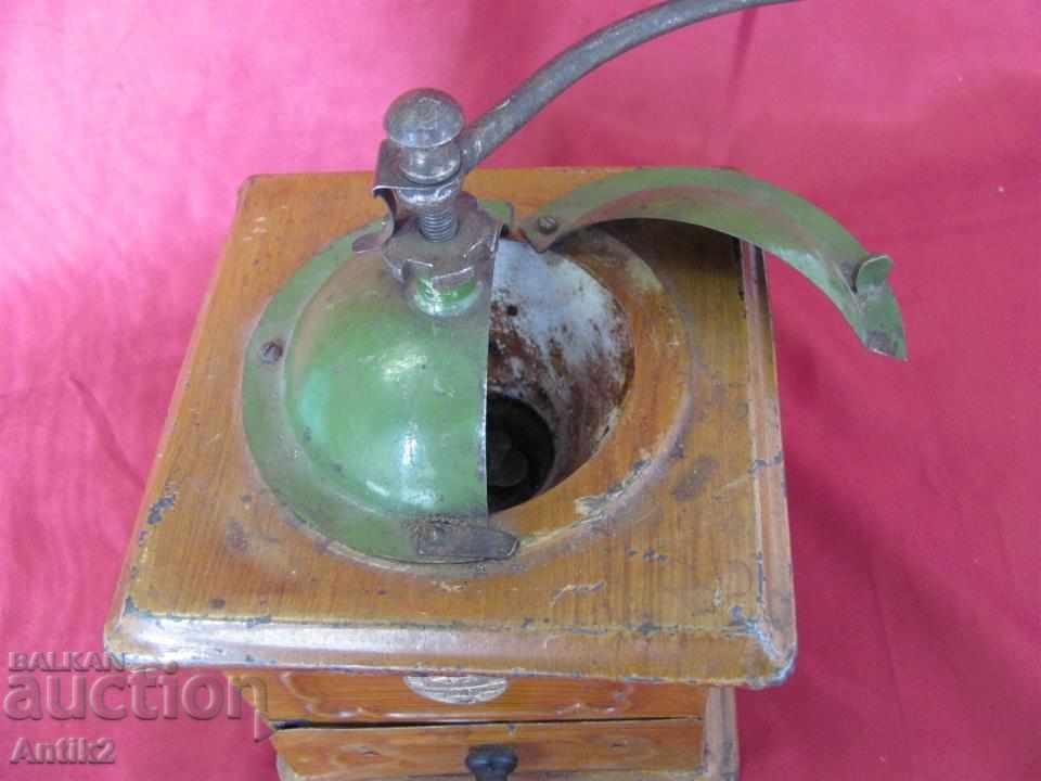 19th Century COLDENBERG Coffee Grinder Germany - 7 19th Century COLDENBERG Coffee Grinder Germany - 7