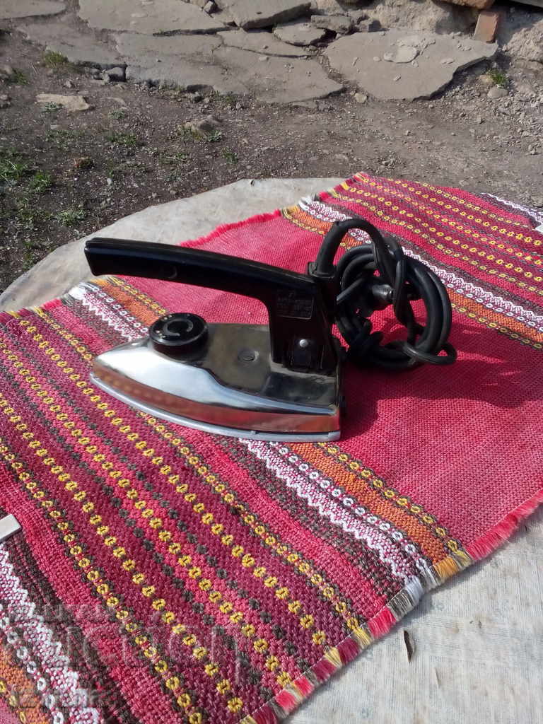 Old electric iron Old electric iron