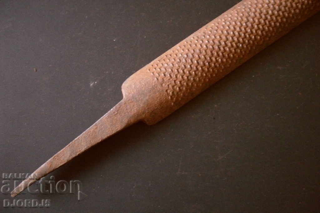 Old carpentry files with price 4.00 BGN | € 2.05 Old carpentry files with price 4.00 BGN | € 2.05