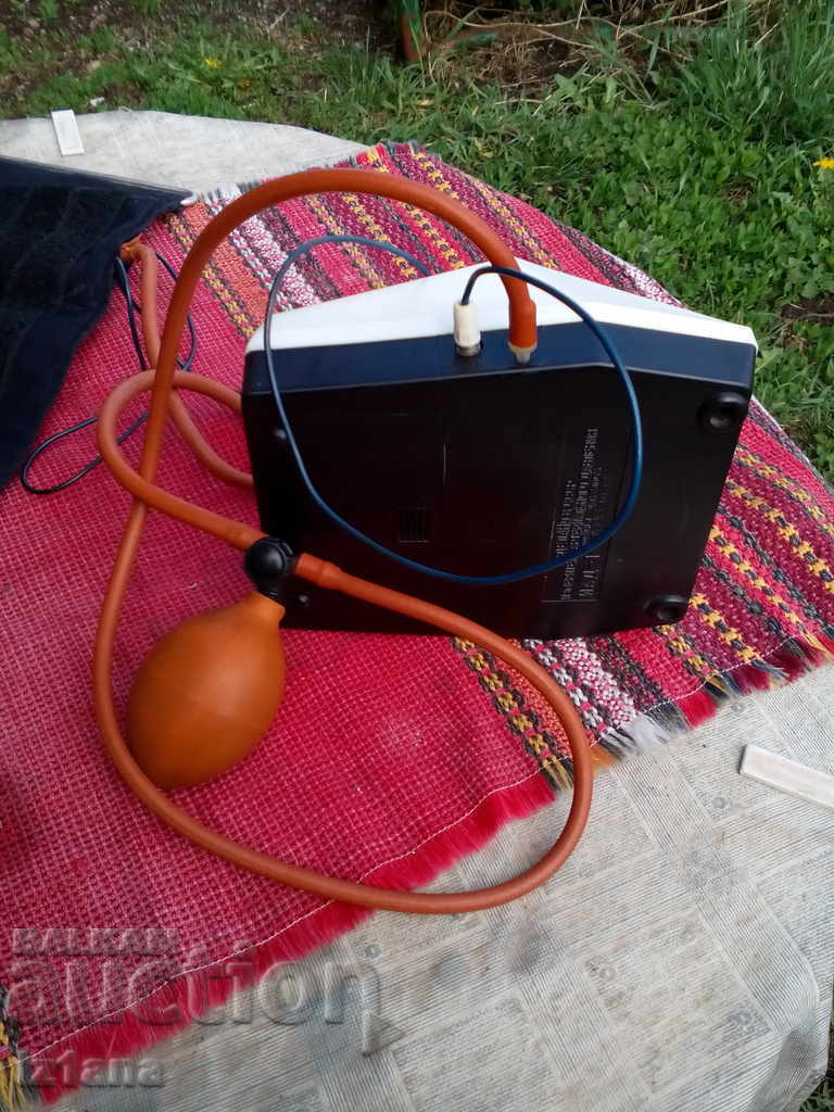 Old blood pressure device Electronics IAD-1 - 7 Old blood pressure device Electronics IAD-1 - 7