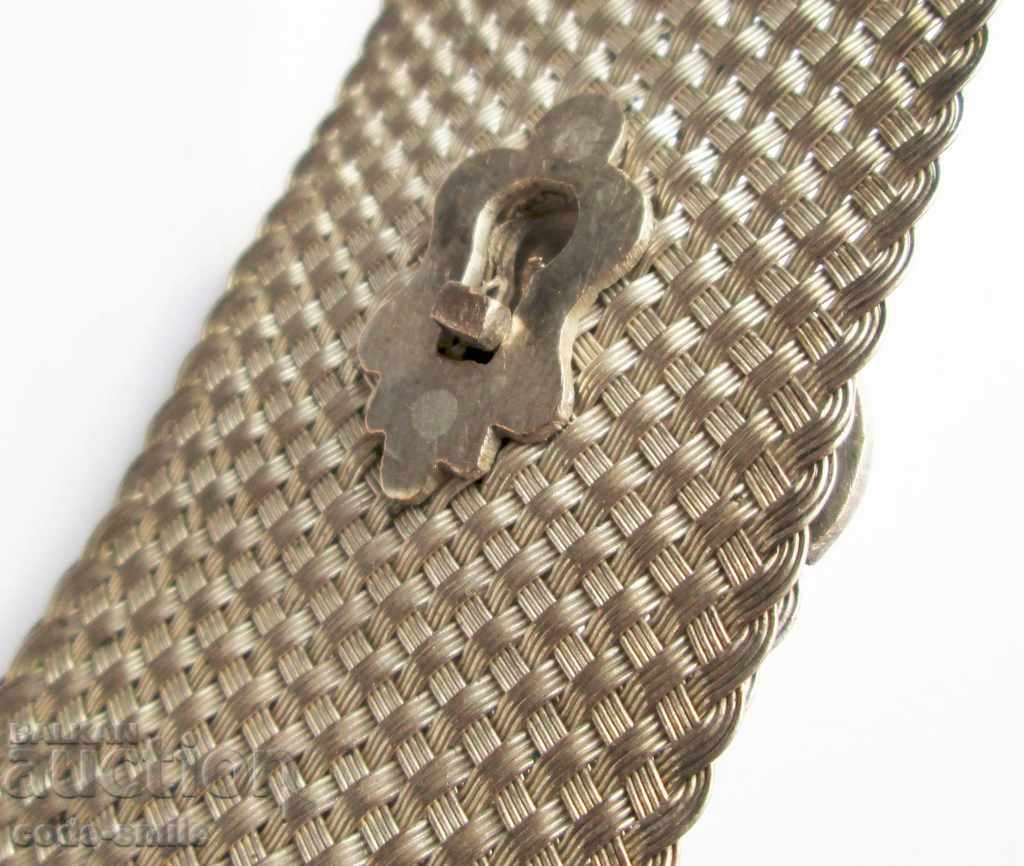 Μια πανέμορφη παλιά ασημένια ζώνη με ασημένια πλεξούδα συγκρατήθηκε με τιμή 450.00 BGN | € 230.08 Μια πανέμορφη παλιά ασημένια ζώνη με ασημένια πλεξούδα συγκρατήθηκε με τιμή 450.00 BGN | € 230.08