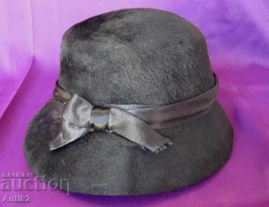 Auction  The 20 Original Ladies Hat Felts