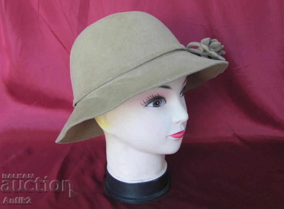 The 20 Original Ladies Hat Felts with price 30.00 BGN | € 15.34 The 20 Original Ladies Hat Felts with price 30.00 BGN | € 15.34