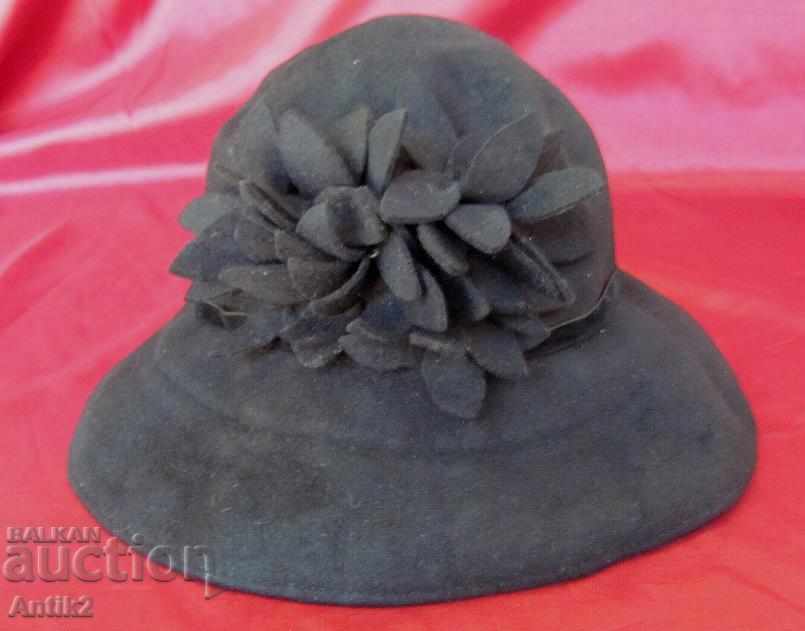 Delivery of The 20 Original Ladies Hat Felts Delivery of The 20 Original Ladies Hat Felts