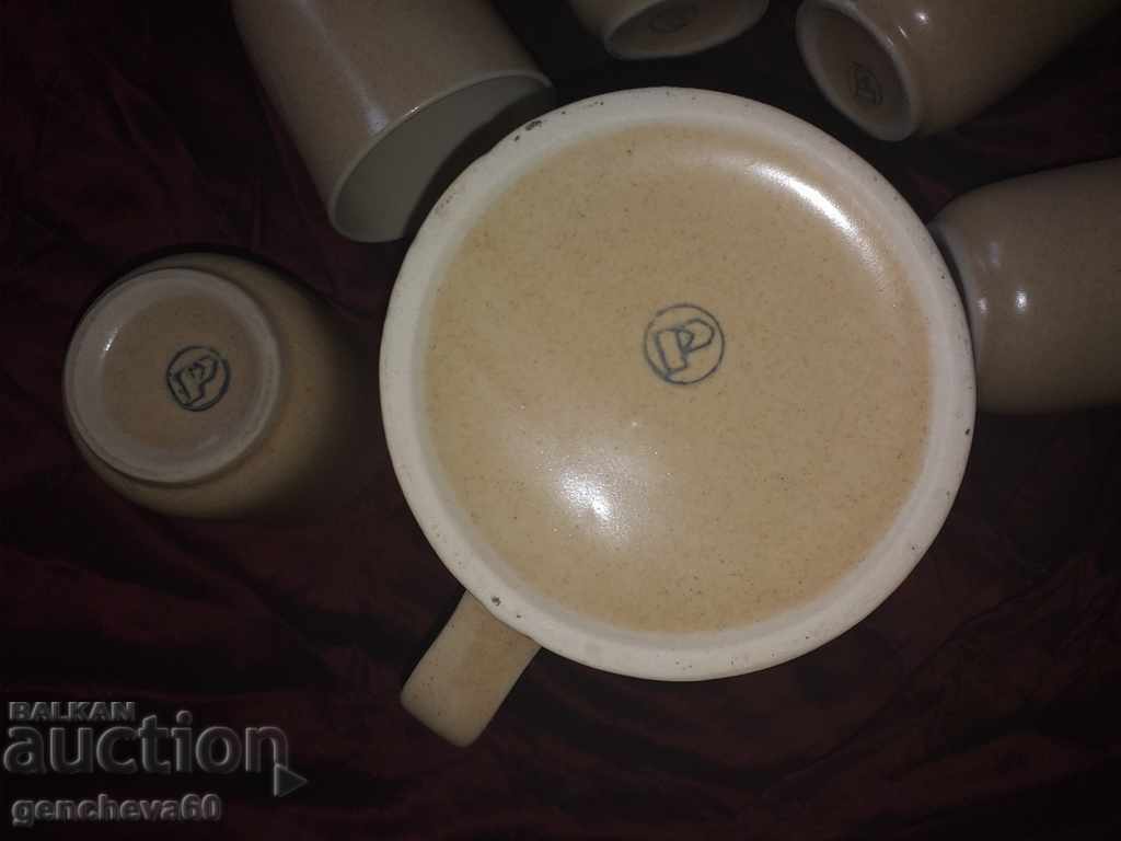 Licitație Set de vin antic / ceramica glazurata Licitație Set de vin antic / ceramica glazurata