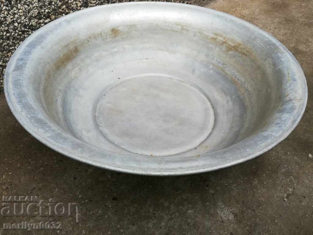 Aluminum basin household kettle bucket bowl with price 42.00 BGN | € 21.47 Aluminum basin household kettle bucket bowl with price 42.00 BGN | € 21.47