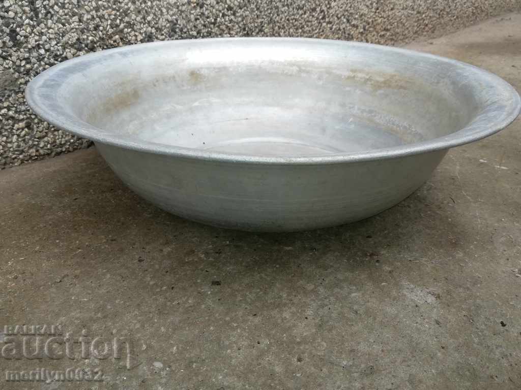 Auction Aluminum basin household kettle bucket bowl Auction Aluminum basin household kettle bucket bowl