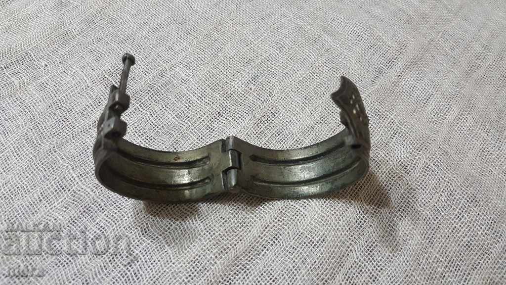 Delivery of Renaissance bracelet 3 Delivery of Renaissance bracelet 3