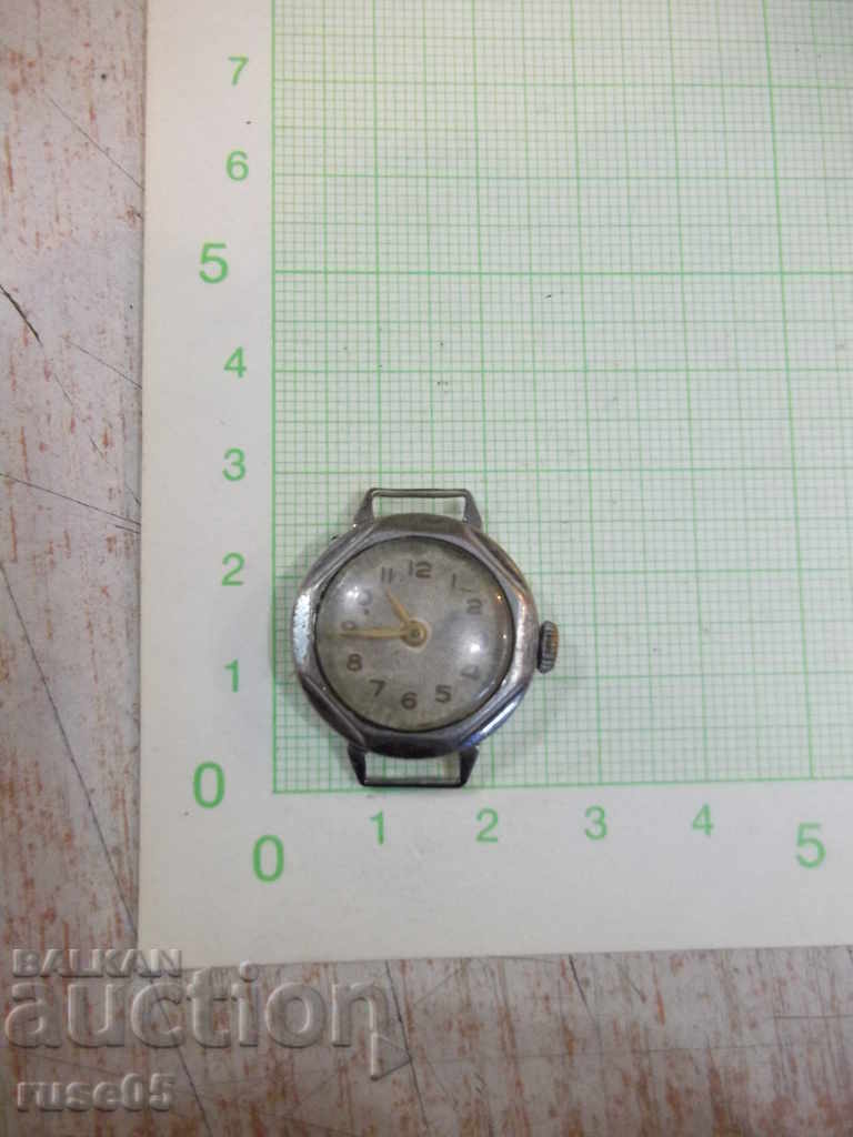 Часовник "Весна" ръчен механичен дамски съветски работещ