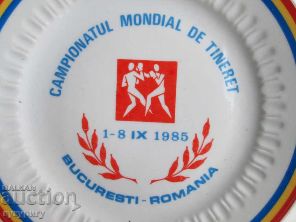 Tin porcelain award BOSS world championship