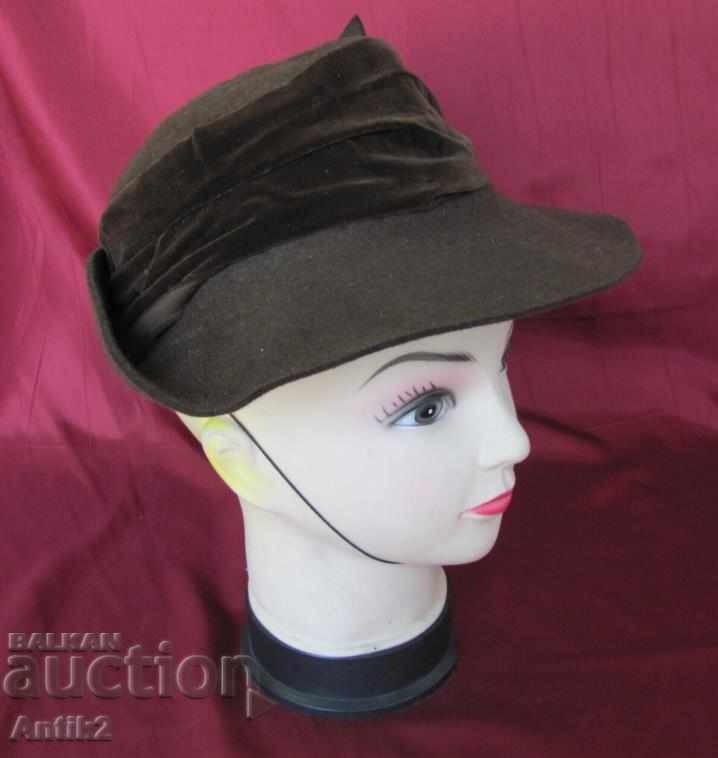 The 20 Ladies Hat with Velvet Velvet with price 80.00 BGN | € 40.90 The 20 Ladies Hat with Velvet Velvet with price 80.00 BGN | € 40.90