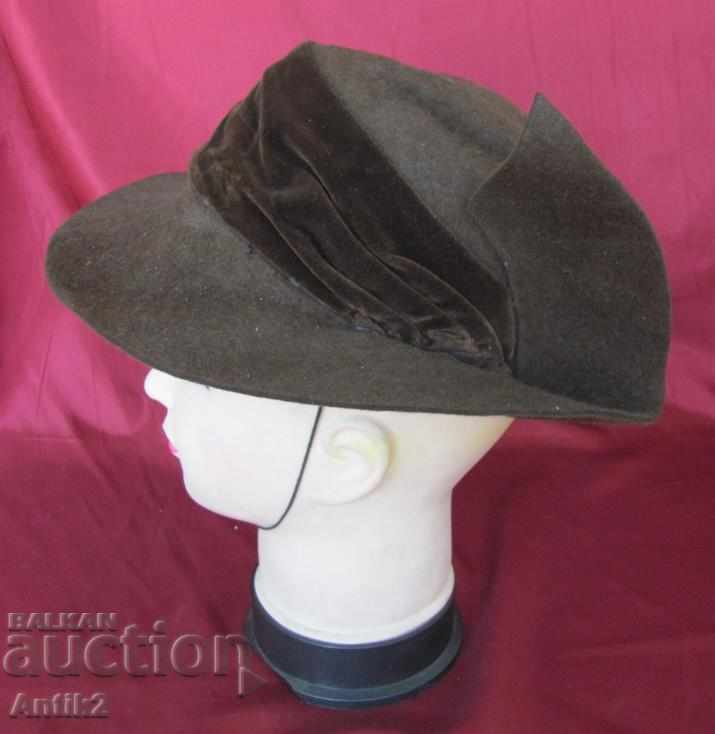 Auction The 20 Ladies Hat with Velvet Velvet Auction The 20 Ladies Hat with Velvet Velvet