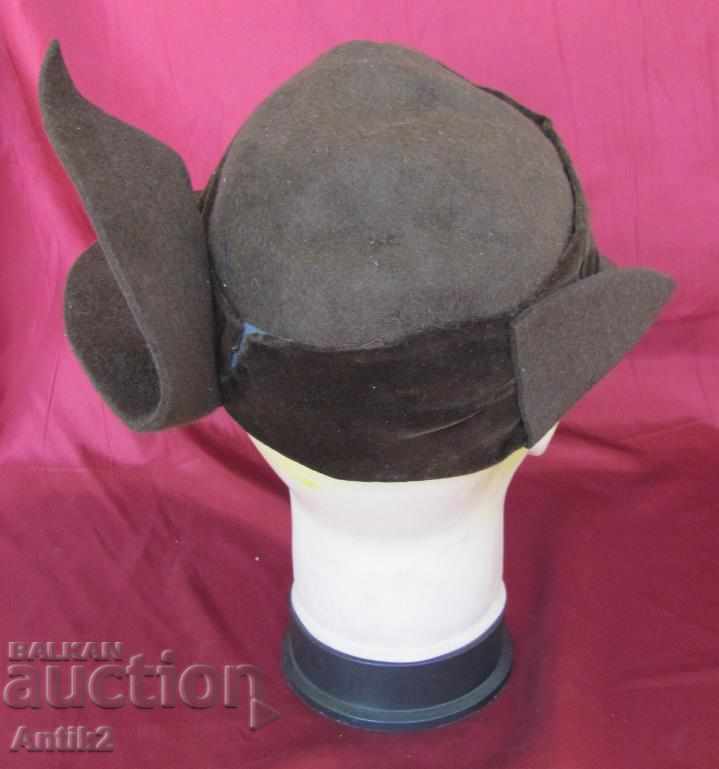 Delivery of The 20 Ladies Hat with Velvet Velvet Delivery of The 20 Ladies Hat with Velvet Velvet