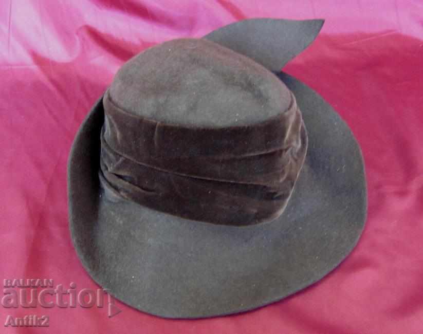 The 20 Ladies Hat with Velvet Velvet - 5 The 20 Ladies Hat with Velvet Velvet - 5