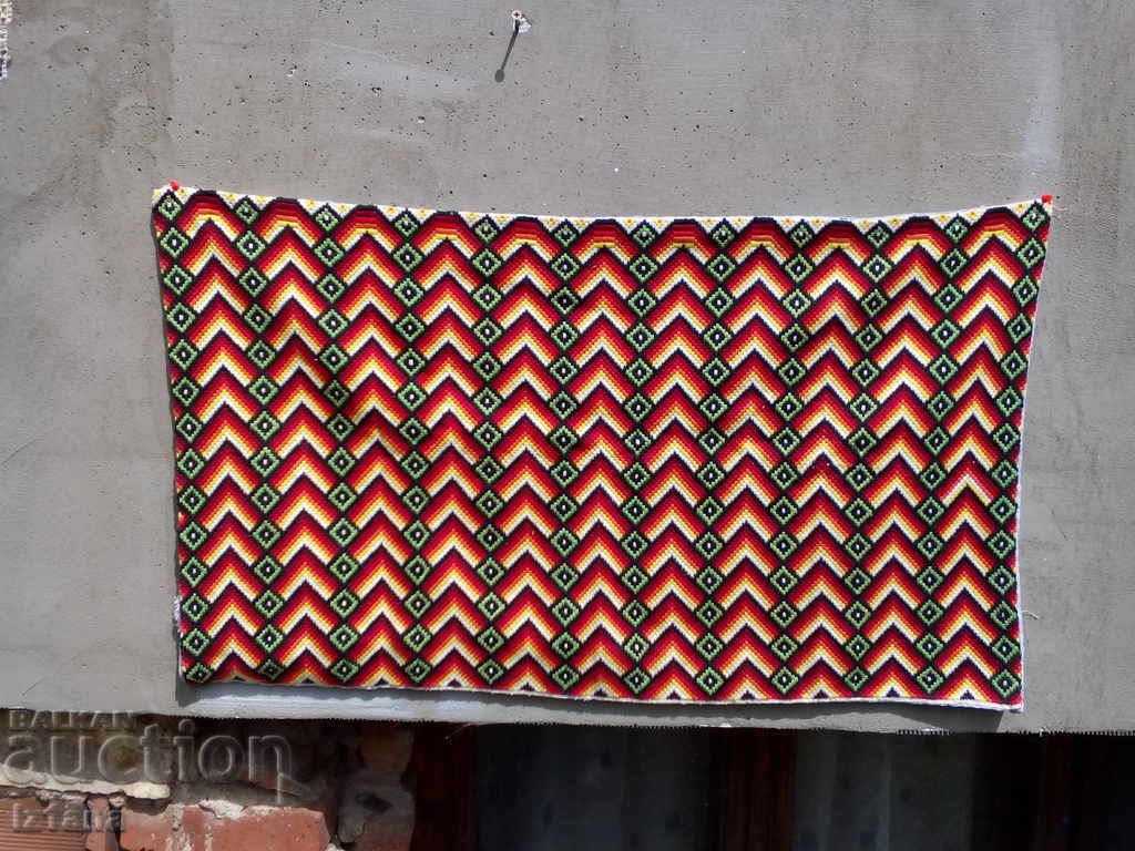 Αρχαία kovyor, τοίχο κάλυμμα με τιμή 20.00 BGN | € 10.23 Αρχαία kovyor, τοίχο κάλυμμα με τιμή 20.00 BGN | € 10.23