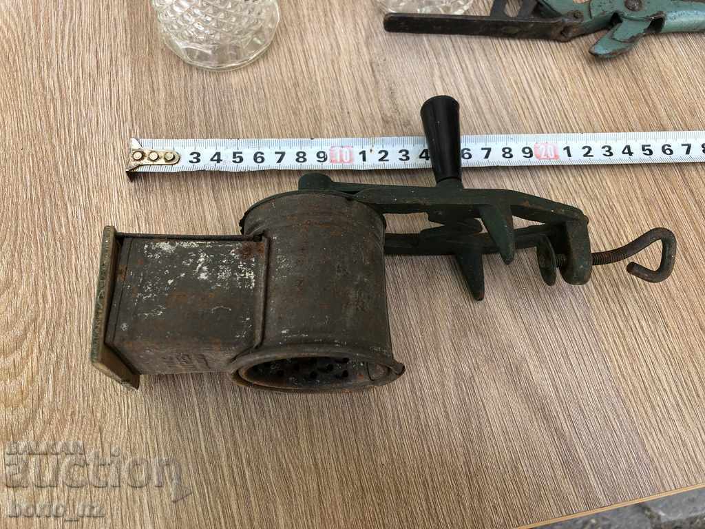 9891. OLD MILK FOR NUTS NUTS - 6 9891. OLD MILK FOR NUTS NUTS - 6