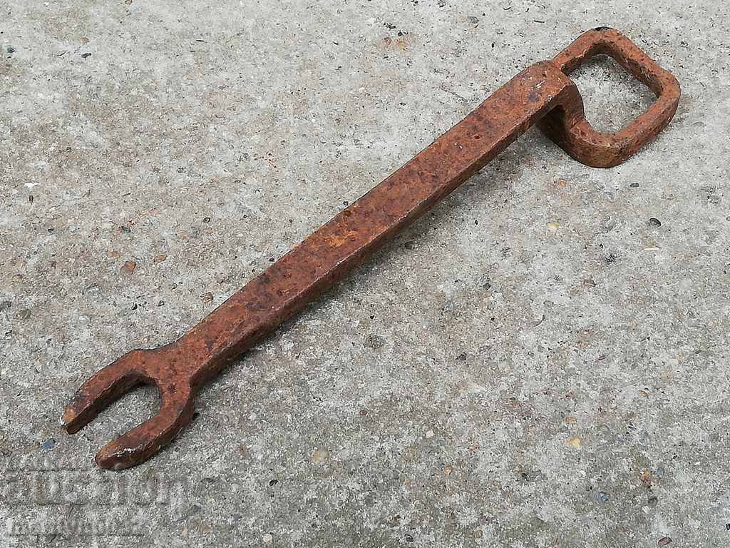 An old forged key from a wagon-workshop wagon workshop - 5 An old forged key from a wagon-workshop wagon workshop - 5