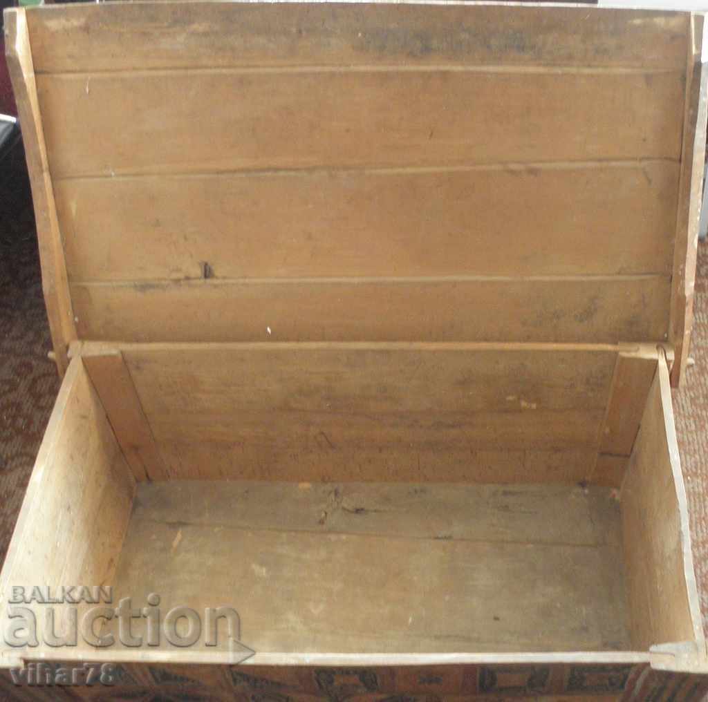 Delivery of OLD CHEST, CHEST, CHASE Delivery of OLD CHEST, CHEST, CHASE