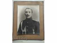 Ανανέωση φωτογραφικών καρτών ο στρατηγός Ivan Valkov