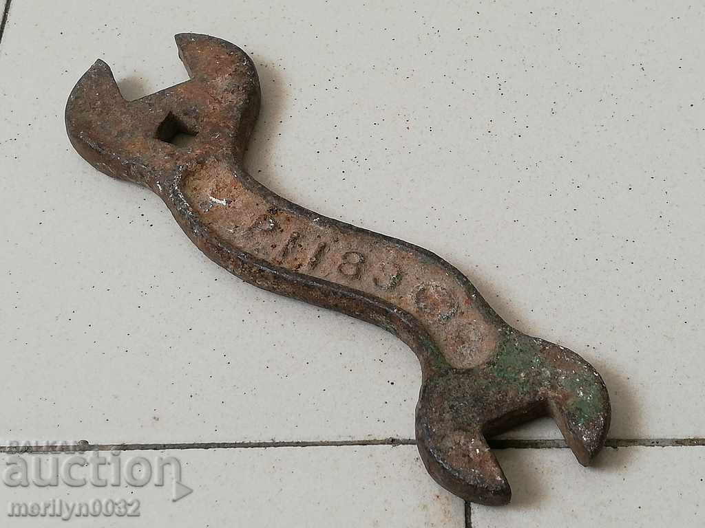 Παλιά κλειδί εργαστηρίου με τιμή 38.00 BGN | € 19.43 Παλιά κλειδί εργαστηρίου με τιμή 38.00 BGN | € 19.43