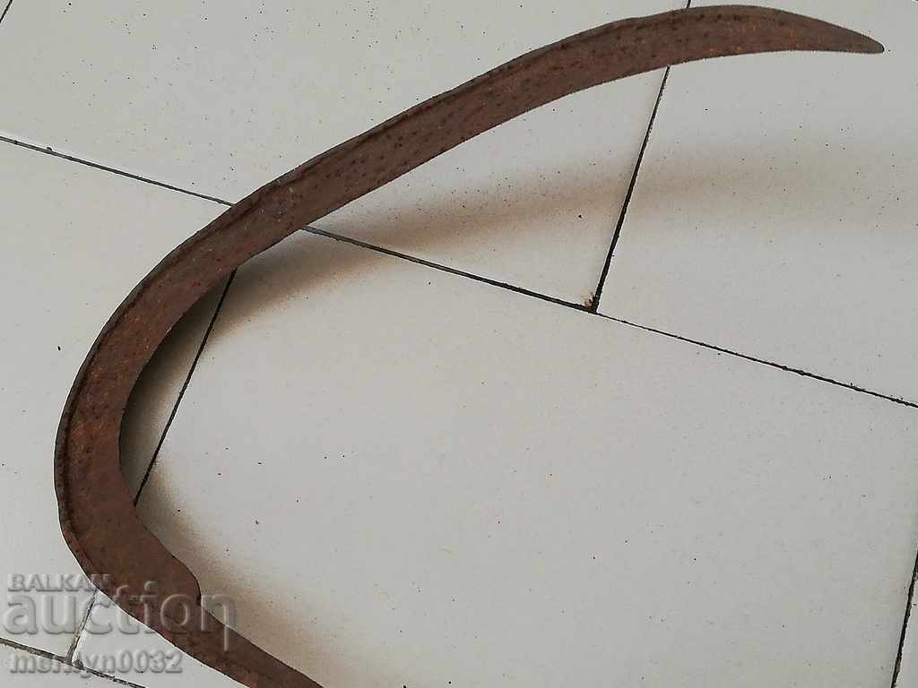Old sickle beginning of the 19th century kozer, blade, wrought iron with price 54.00 BGN | € 27.61 Old sickle beginning of the 19th century kozer, blade, wrought iron with price 54.00 BGN | € 27.61