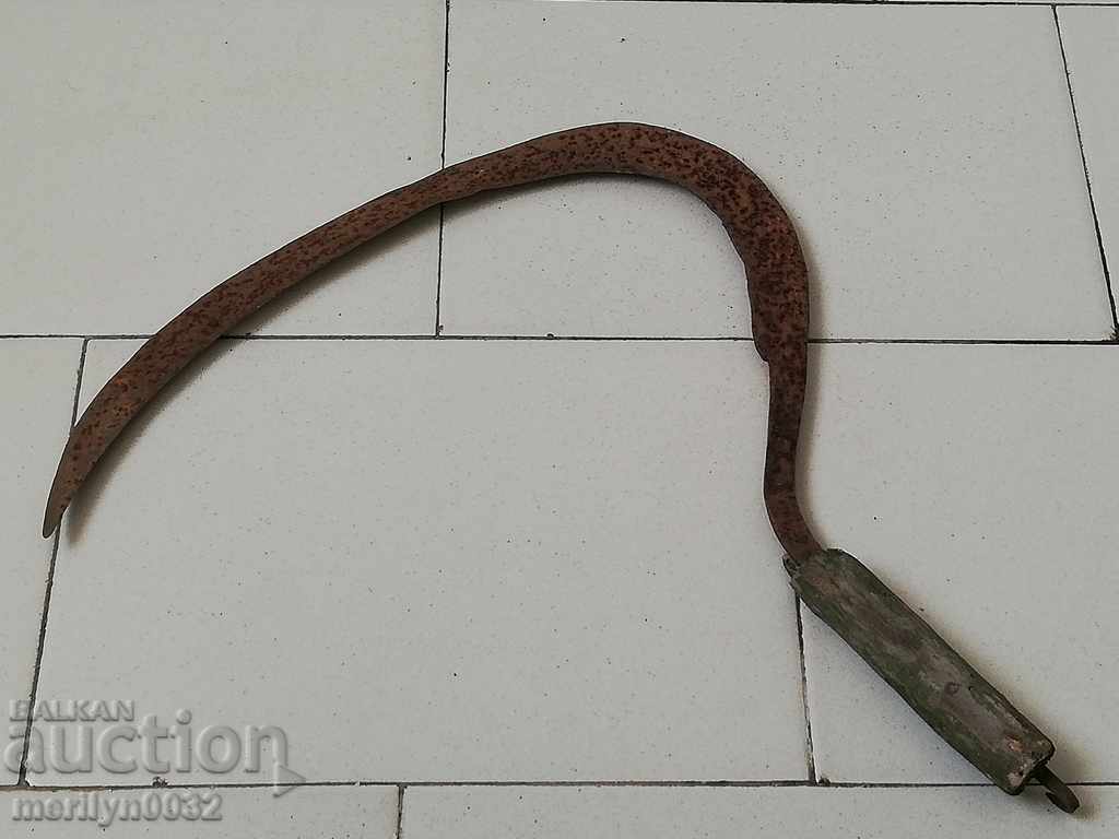 Delivery of Old sickle beginning of the 19th century kozer, blade, wrought iron Delivery of Old sickle beginning of the 19th century kozer, blade, wrought iron
