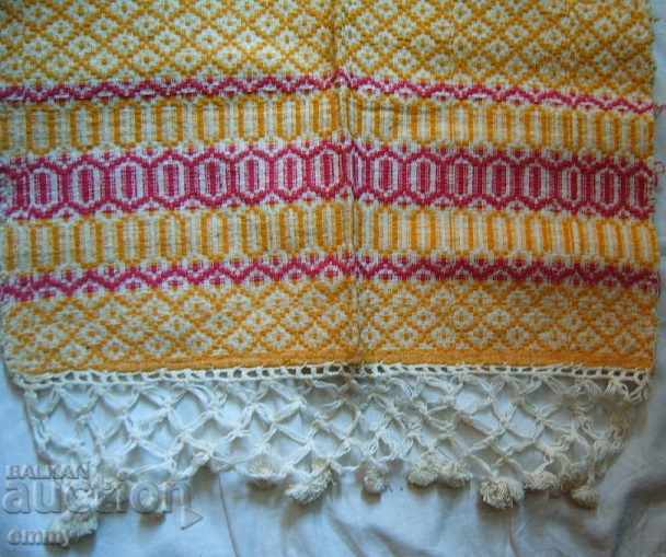 Delivery of Old woven cloth with lace 90 x 38 cm