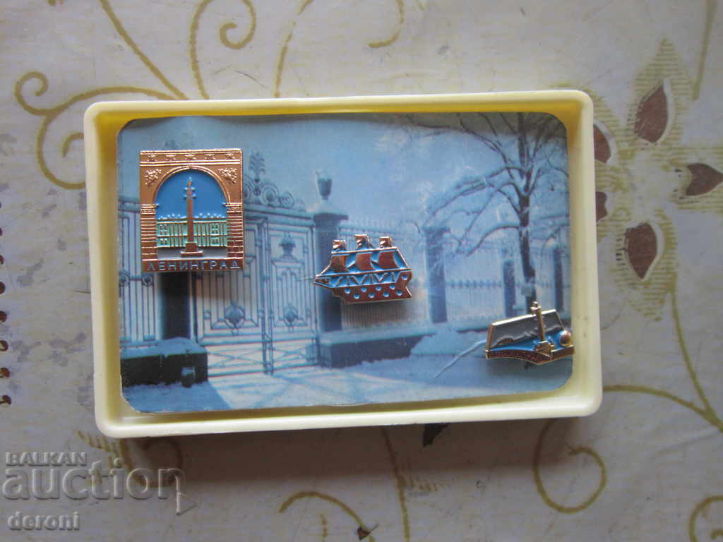 Russian badge plaque calendar calendar Leningrad - 5 Russian badge plaque calendar calendar Leningrad - 5