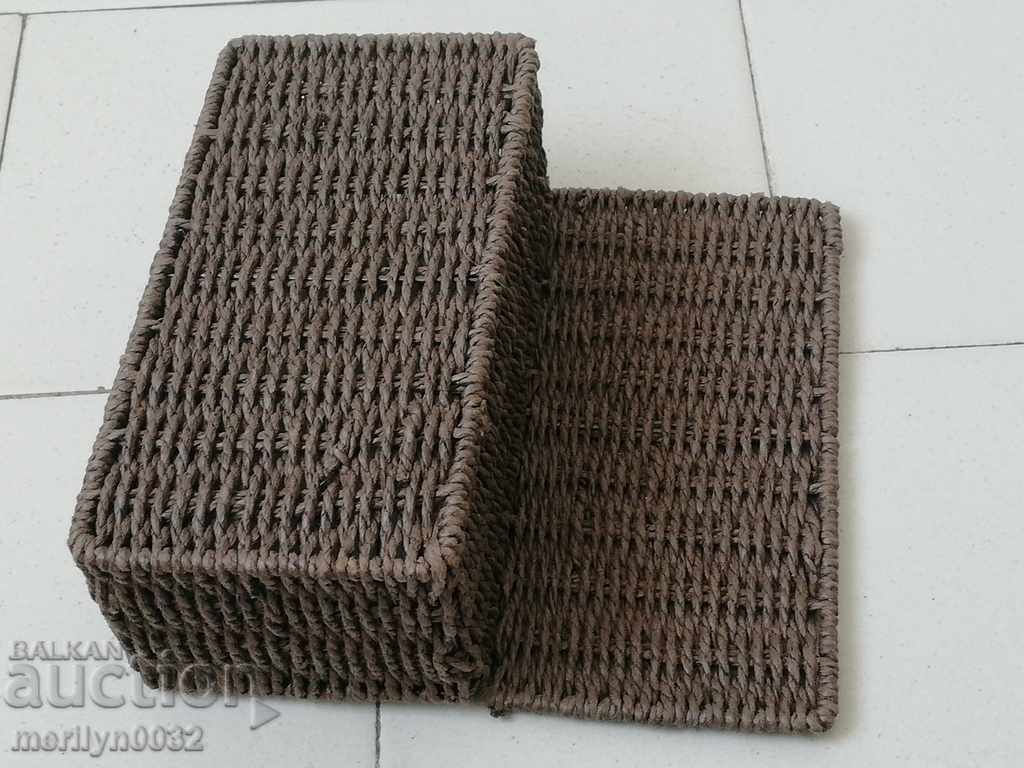 Auction  Knitted jewelry box