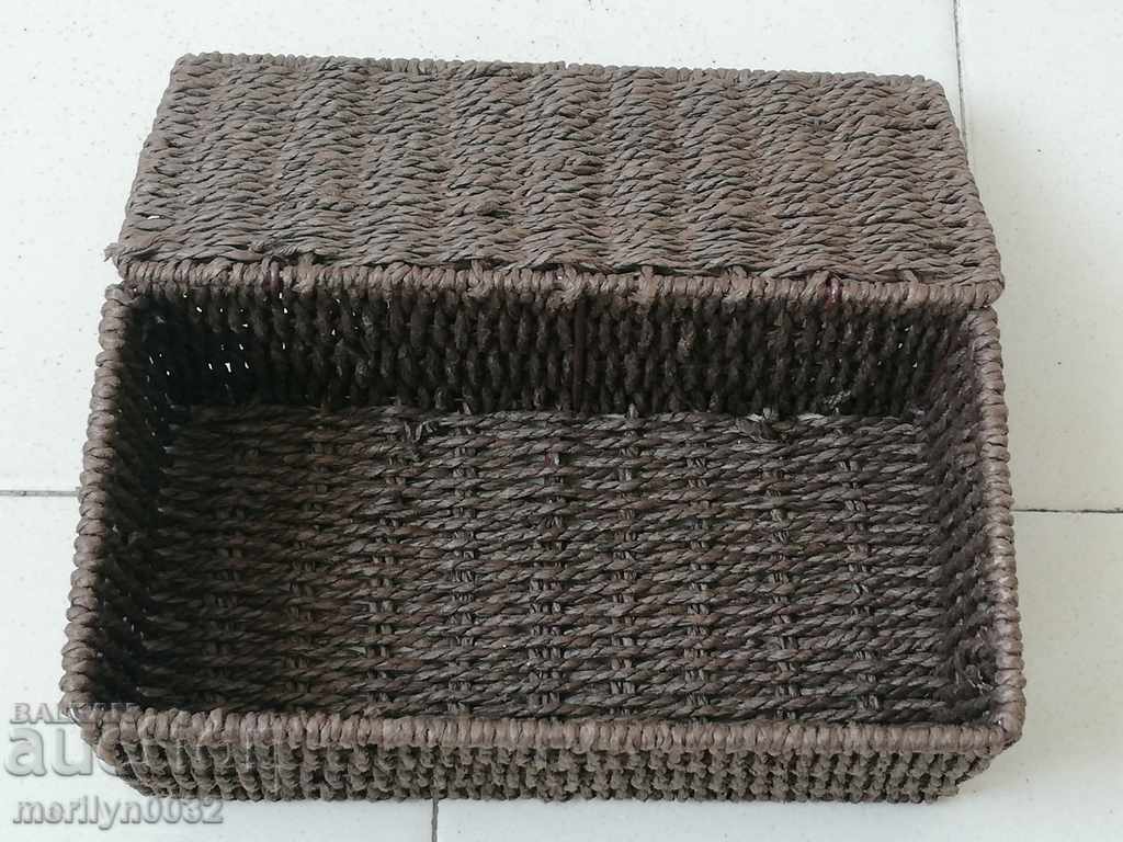 Delivery of Knitted jewelry box