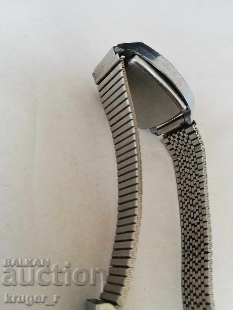 Delivery of Women's watch LUCH Delivery of Women's watch LUCH