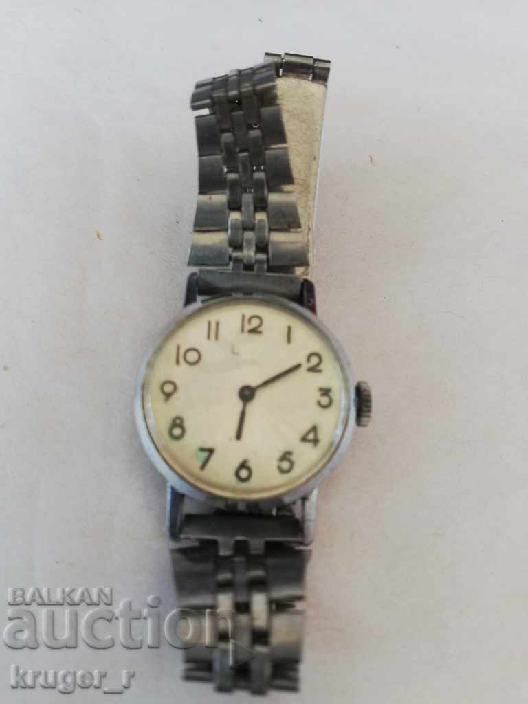 Women's watch LUCH with price 5.00 BGN | € 2.56 Women's watch LUCH with price 5.00 BGN | € 2.56