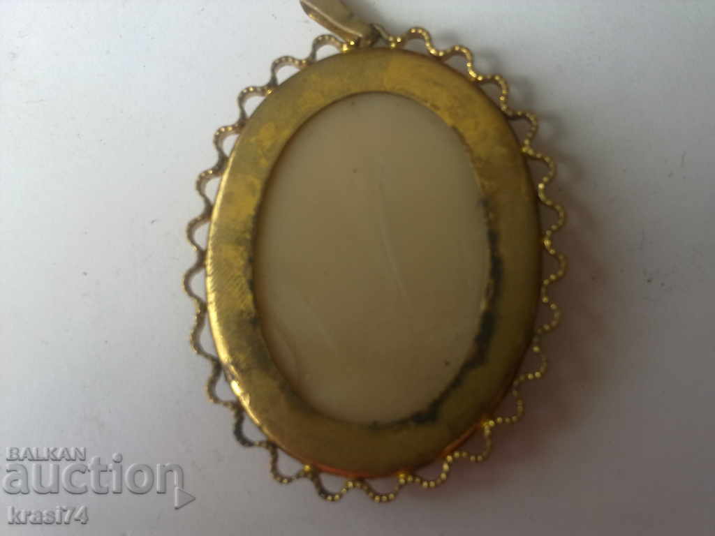 κρεμαστό κόσμημα με τιμή 10.00 BGN | € 5.11 κρεμαστό κόσμημα με τιμή 10.00 BGN | € 5.11