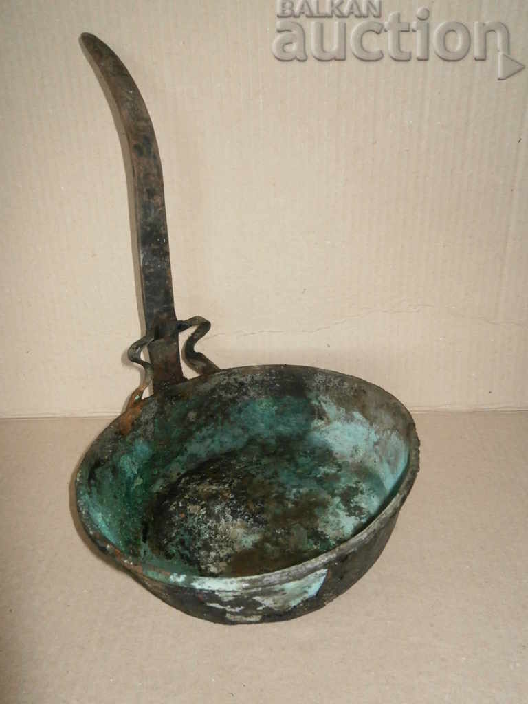 Licitație renaștere cupru tigaie din cupru original vechi din secolul al XVIII-lea Licitație renaștere cupru tigaie din cupru original vechi din secolul al XVIII-lea