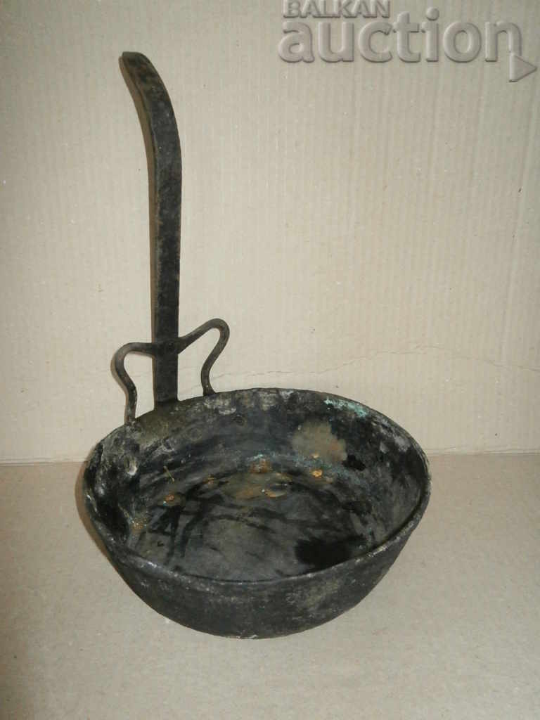 revival copper copper pan original old 18th century with price 51.00 BGN | € 26.08 revival copper copper pan original old 18th century with price 51.00 BGN | € 26.08