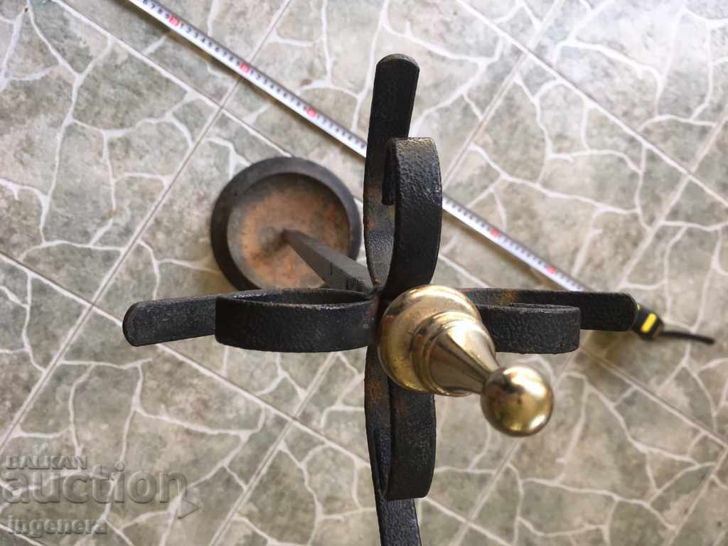 STAND FOR STEAM STEERING IRON - 6 STAND FOR STEAM STEERING IRON - 6