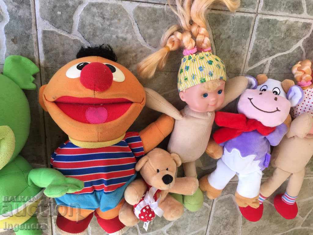 LOT OF DOGS, CHILDREN'S TOYS - 5 LOT OF DOGS, CHILDREN'S TOYS - 5