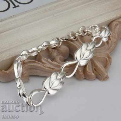 Stylish ladies' bracelet, chain