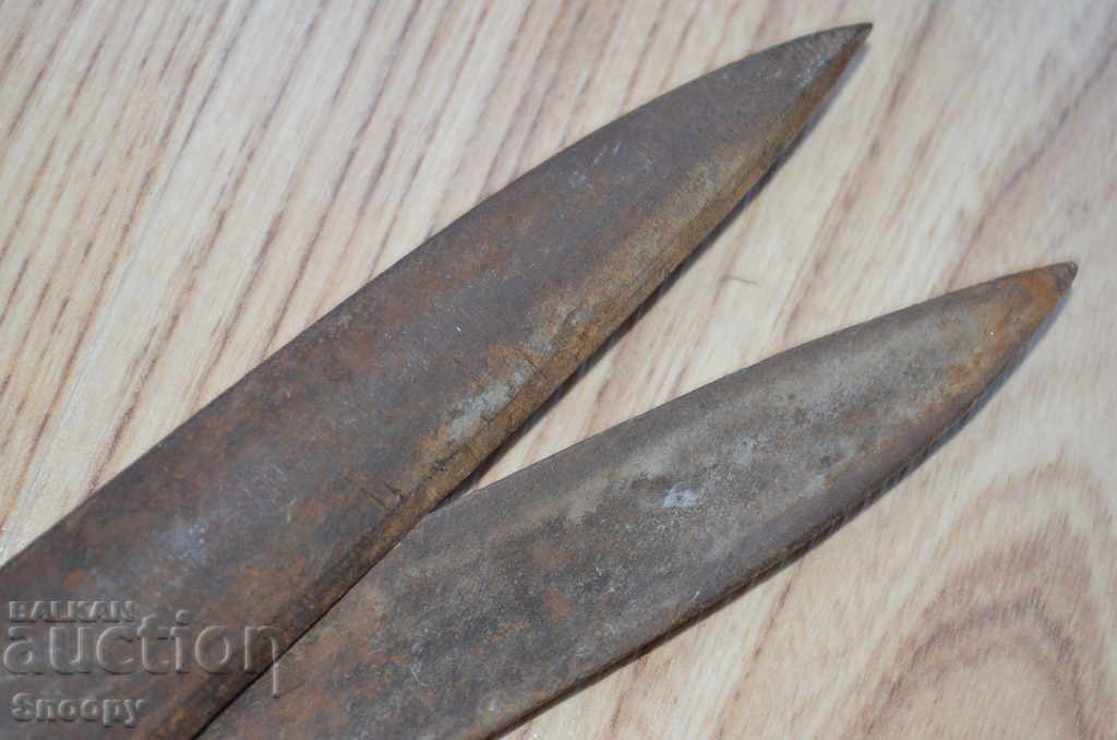 Old hand forged scissors - 7