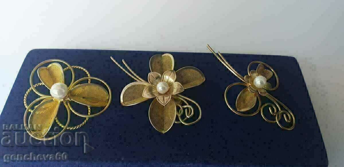 Beautiful old brooches "Clovers" with pearl