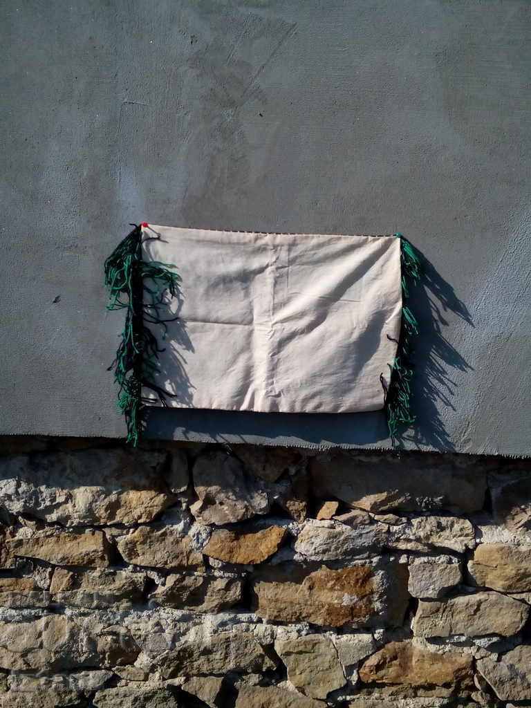 Delivery of Old pillow case Delivery of Old pillow case