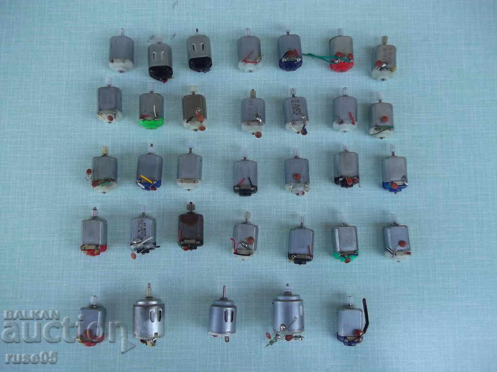 Lot of 33 pcs. microelectric motors DC